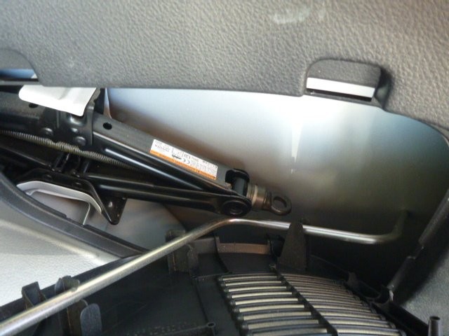 TOYOTA SUCCEED 2017 Image 26