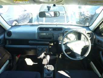 TOYOTA SUCCEED 2017 Image 6