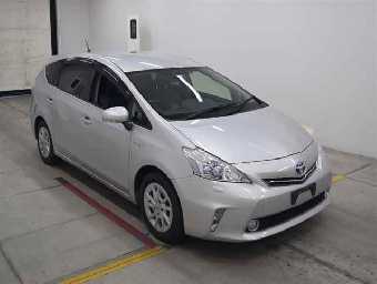 TOYOTA PRIUS ALPHA 2012 Image 1