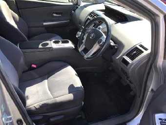 TOYOTA PRIUS ALPHA 2012 Image 3