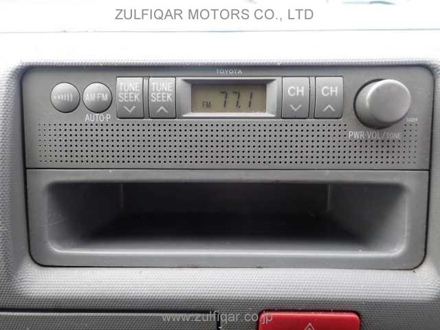 TOYOTA HIACE 2013 Image 5