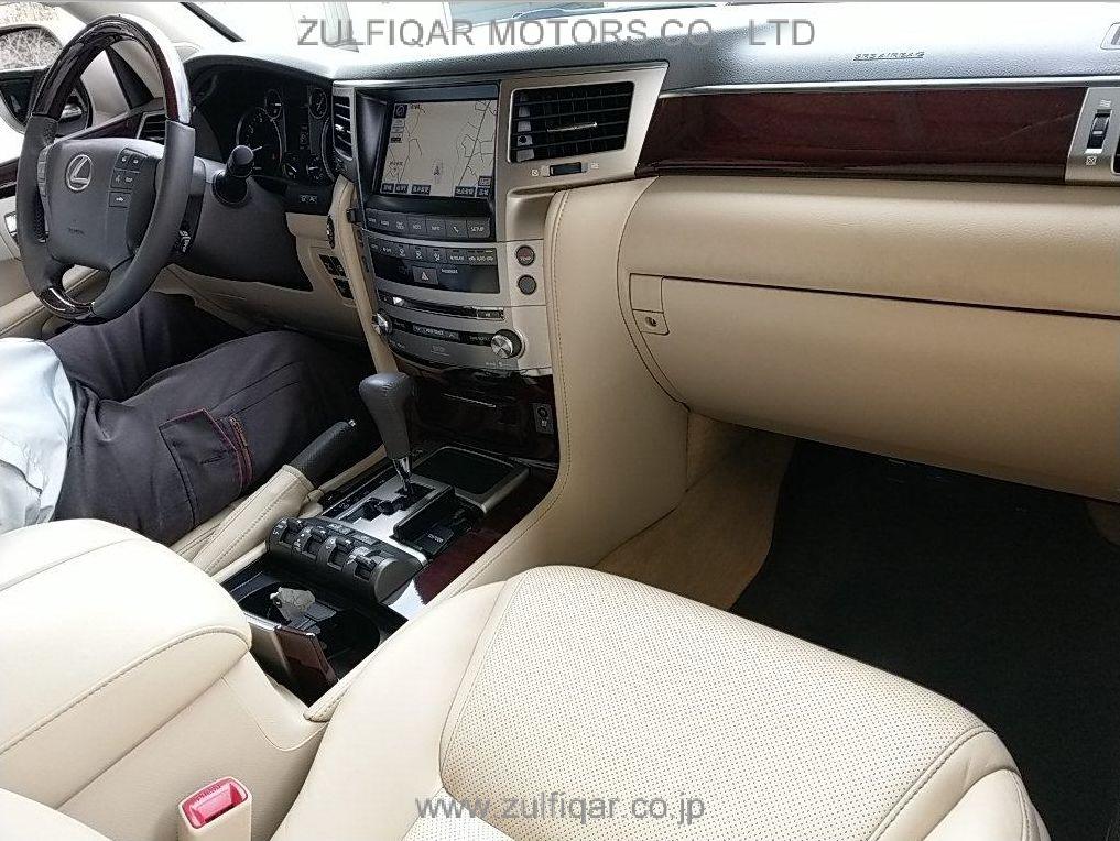 LEXUS LX 570 2014 Image 3