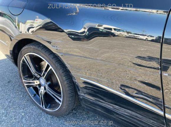 MERCEDES BENZ E CLASS 2011 Image 21