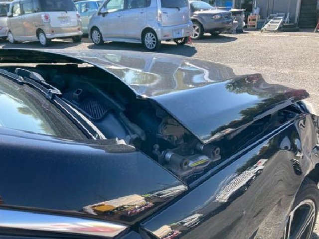 MERCEDES BENZ E CLASS 2011 Image 24