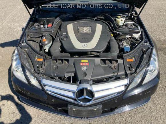 MERCEDES BENZ E CLASS 2011 Image 7