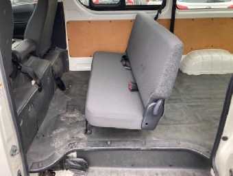 TOYOTA HIACE 2015 Image 5