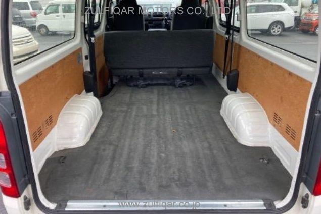 TOYOTA HIACE 2015 Image 7