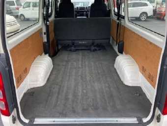 TOYOTA HIACE 2015 Image 6