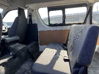 TOYOTA HIACE 2015 Image 9