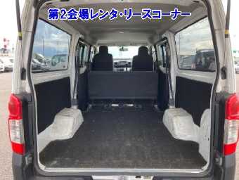 NISSAN NV350 CARAVAN 2014 Image 6