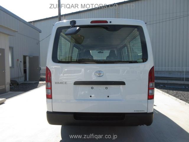 TOYOTA HIACE 2017 Image 4