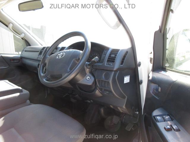 TOYOTA HIACE 2017 Image 7