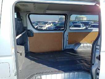 TOYOTA HIACE 2017 Image 18