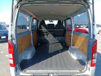 TOYOTA HIACE 2017 Image 19