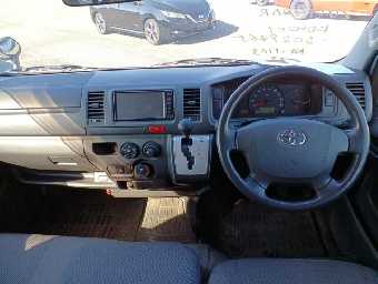 TOYOTA HIACE 2017 Image 20