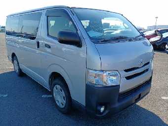 TOYOTA HIACE 2017 Image 9
