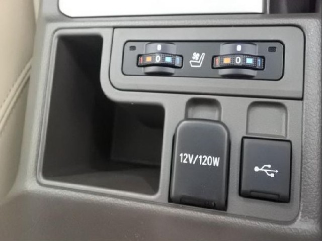 TOYOTA PRADO 2022 Image 24