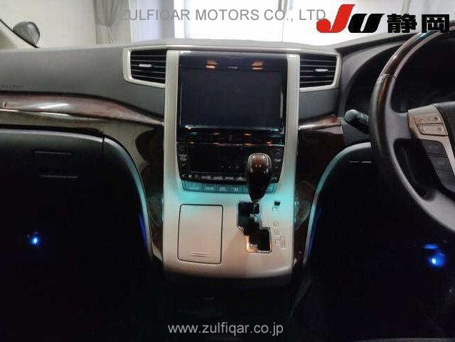 TOYOTA ALPHARD 2013 Image 7