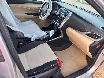 TOYOTA YARIS 2019 Image 13