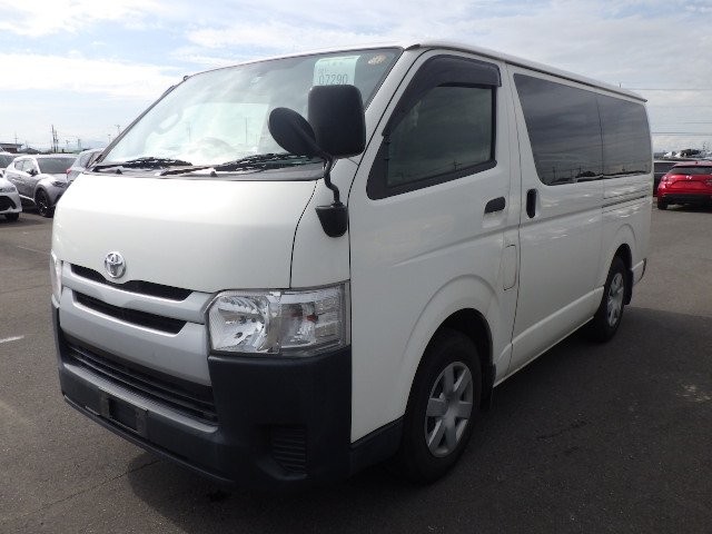 TOYOTA HIACE 2017 Image 31