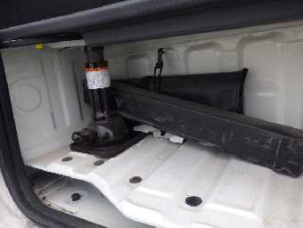 TOYOTA HIACE 2017 Image 28