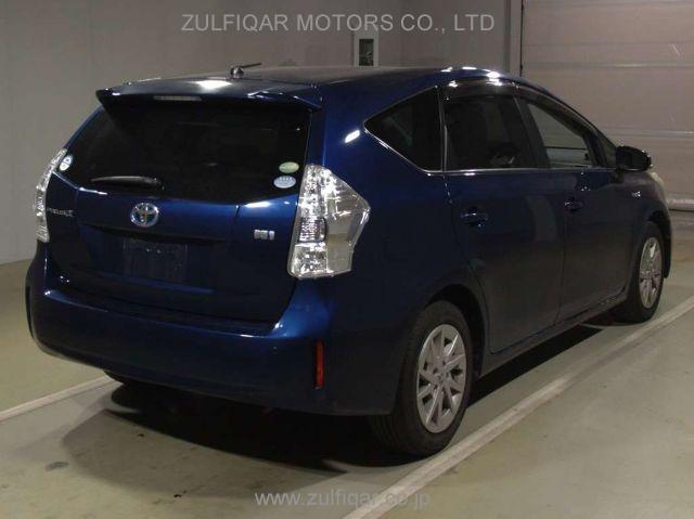 TOYOTA PRIUS ALPHA 2012 Image 2