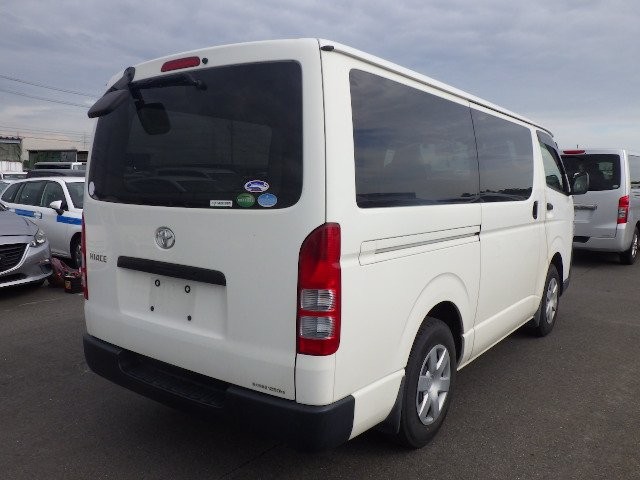 TOYOTA HIACE 2017 Image 32
