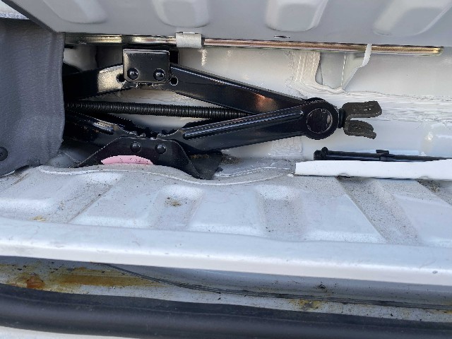 MAZDA BONGO 2017 Image 22