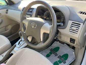 TOYOTA COROLLA AXIO 2011 Image 3
