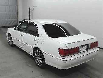 TOYOTA CROWN 2002 Image 2