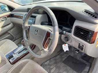 TOYOTA CROWN 2002 Image 3