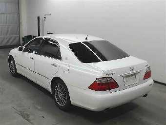 TOYOTA CROWN 2006 Image 2