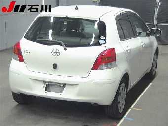 TOYOTA VITZ 2009 Image 2
