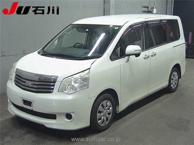 TOYOTA NOAH 2011 Image 1
