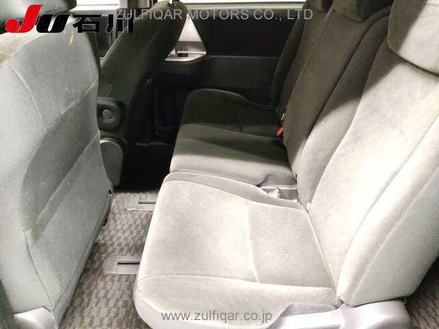 TOYOTA NOAH 2011 Image 5