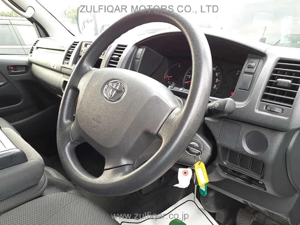 TOYOTA HIACE 2015 Image 7