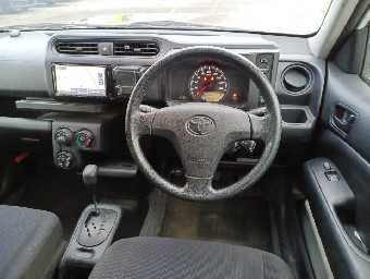 TOYOTA PROBOX 2017 Image 8