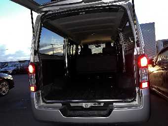 NISSAN NV350 CARAVAN 2015 Image 9