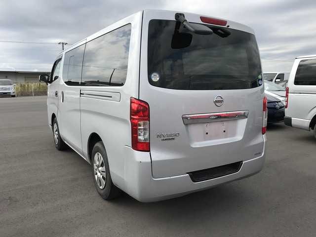 NISSAN NV350 CARAVAN 2015 Image 20