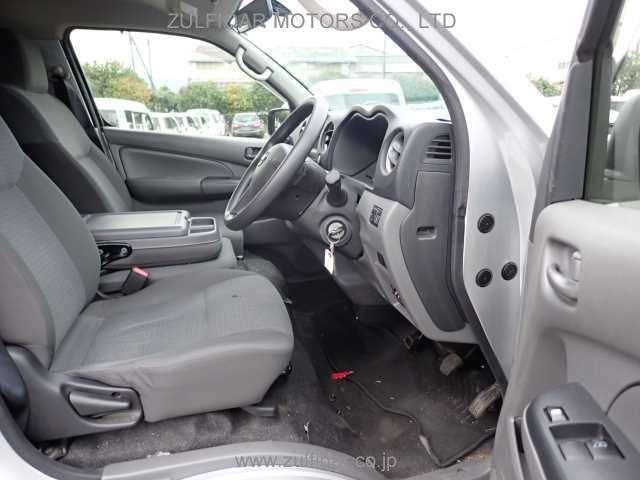 NISSAN NV350 CARAVAN 2015 Image 6