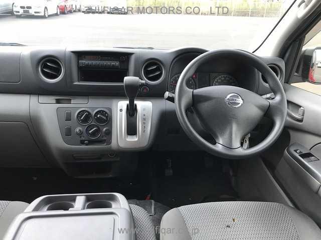 NISSAN NV350 CARAVAN 2015 Image 7