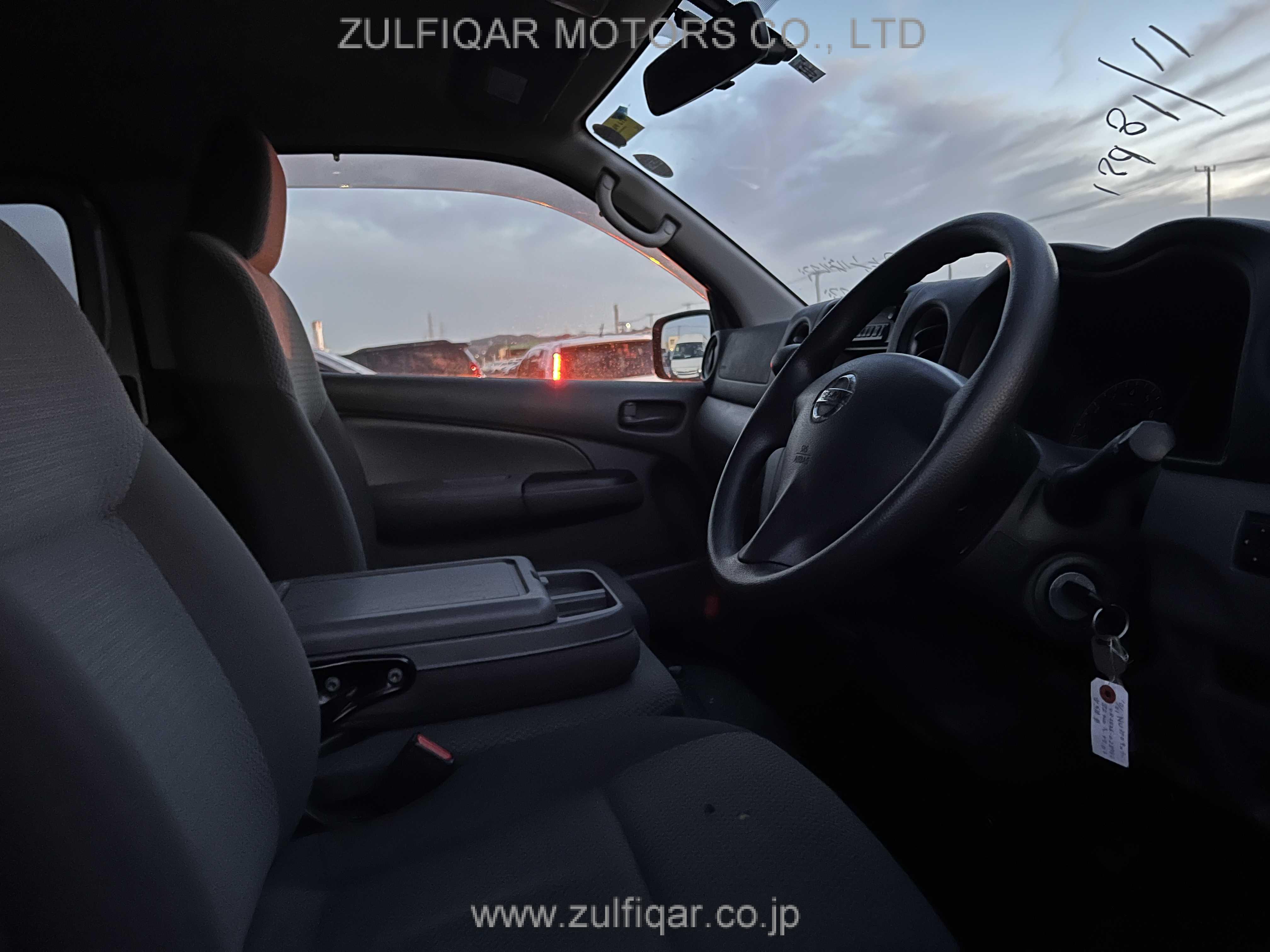 NISSAN NV350 CARAVAN 2015 Image 10