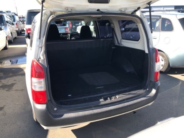 TOYOTA SUCCEED 2017 Image 22