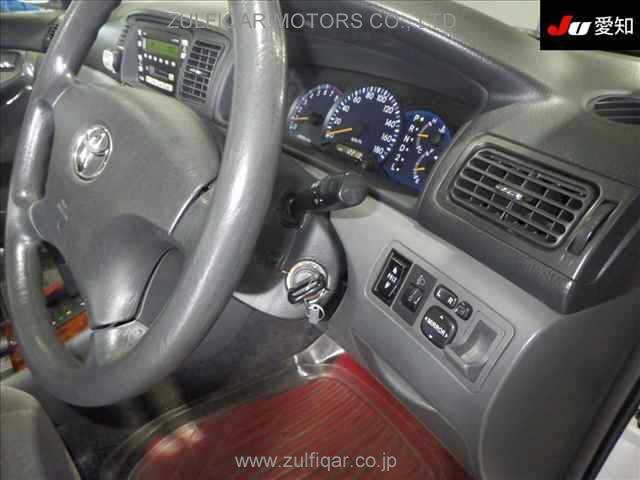 TOYOTA COROLLA 2004 Image 5