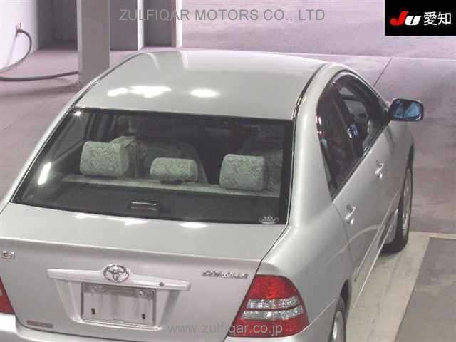 TOYOTA COROLLA 2004 Image 9