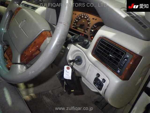 TOYOTA CROWN 2000 Image 5