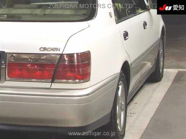 TOYOTA CROWN 2000 Image 8