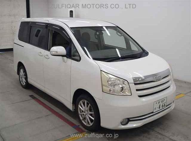 TOYOTA NOAH 2008 Image 1