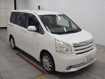 TOYOTA NOAH 2008 Image 1