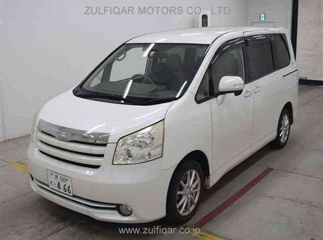 TOYOTA NOAH 2008 Image 4